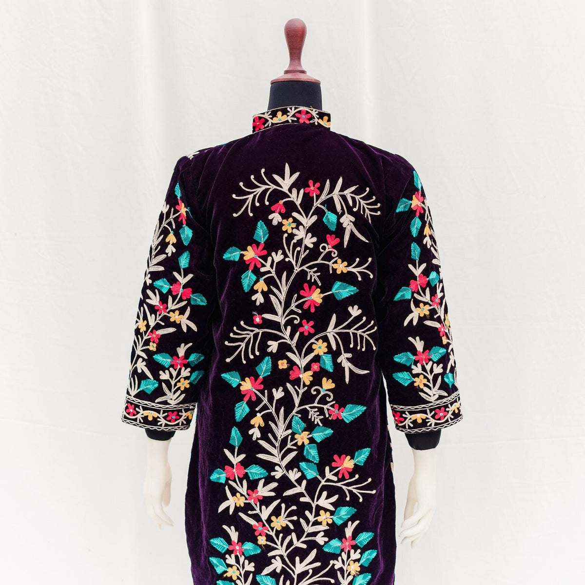 Purple Velvet Front Open Jacket Collar Jacket Floral Embroidery Kashmiri for Wedding Wear Pakistani Eid Dress Bohemian Coat