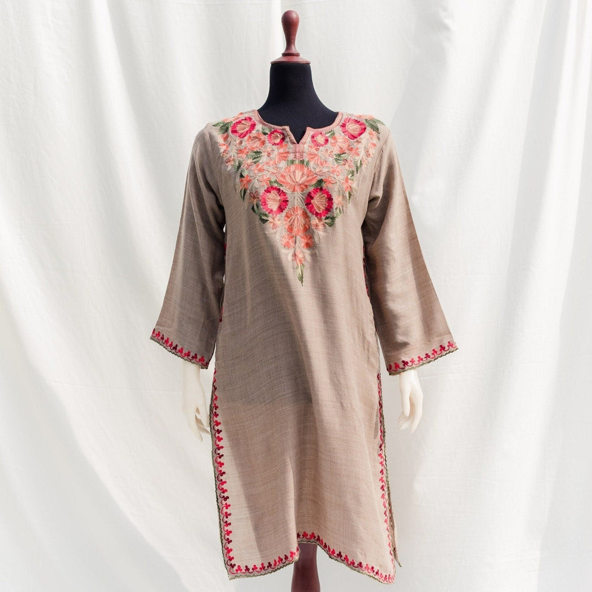 Kashmiri Aari Kurta for women Loose fit green embroidered top Indian winter wear Knee Length Shirt with Pocket ethnic embroidery on kashmiri