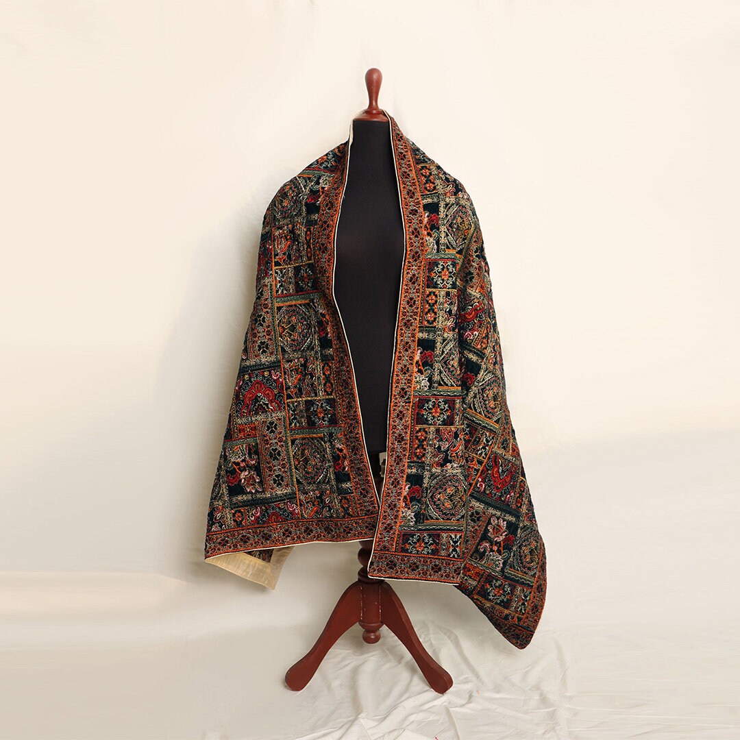 bottle green velvet bakhtawar shawl