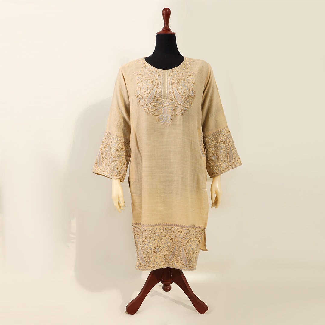 Light skin long top with pockets with side slits for party wear loose fit beige kurta style ethnic kashmiri embroidery on pashmina wool