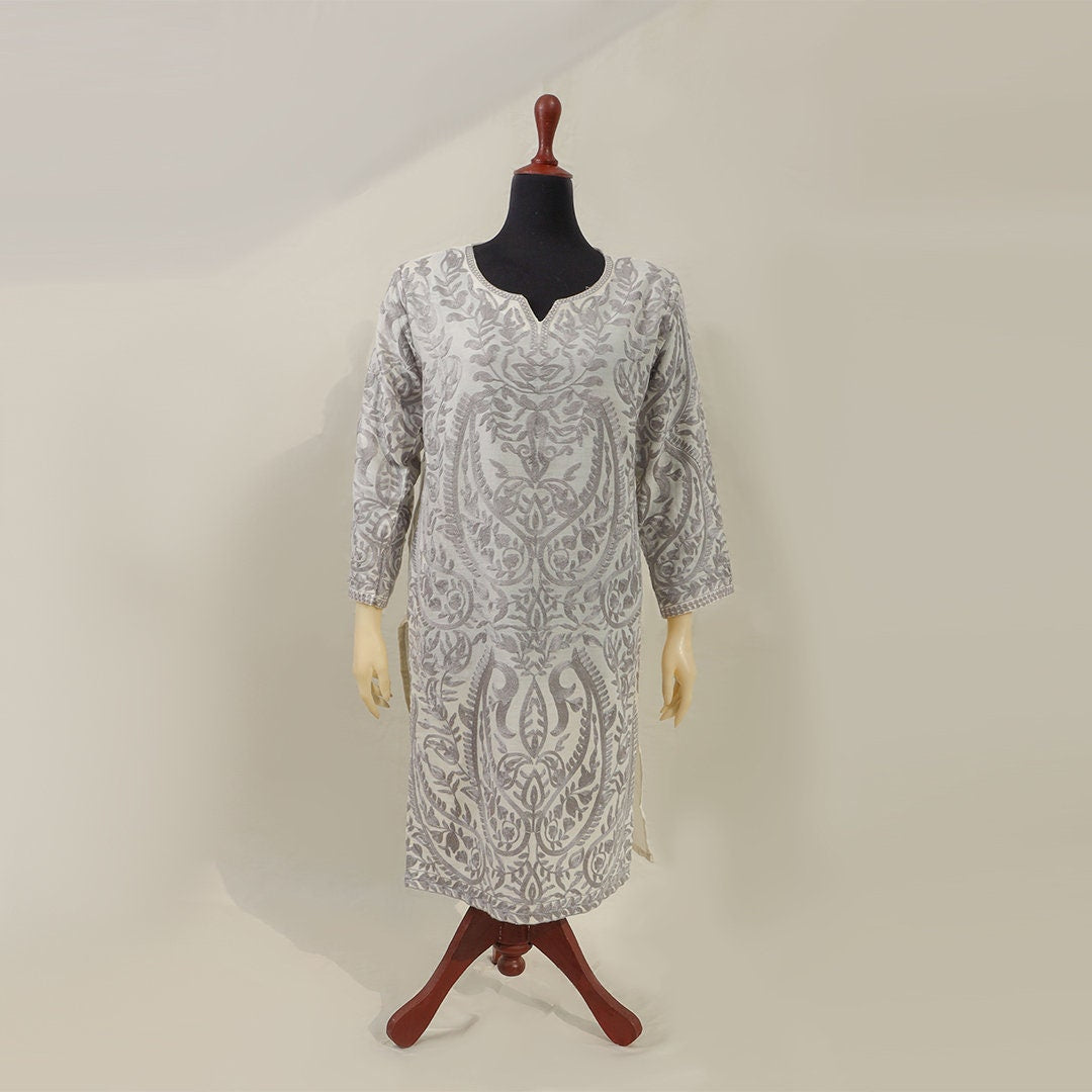 White kashimir pheran kurta shirt with grey silver aari embroidery in pure pashmina soft fine wool long boho top for every day wear